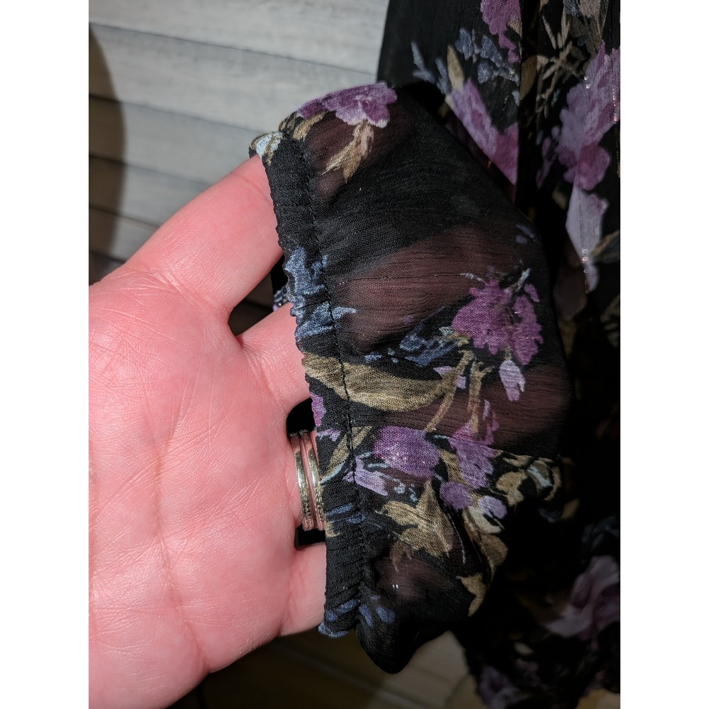 BCX Women Black Purple Floral Metallic Surplice Smocked Blouse Top NWT Medium - Picture 3 of 7